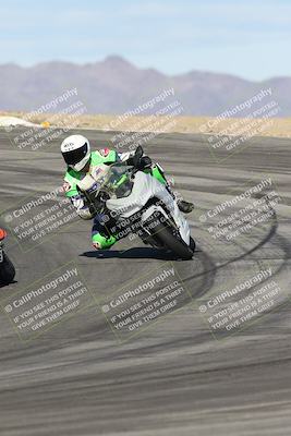 media/Nov-16-2025-Race Pace (Sun) [[8c5fa54630]]/Verified Riders/1-Turns 9 and 10 (925am)/